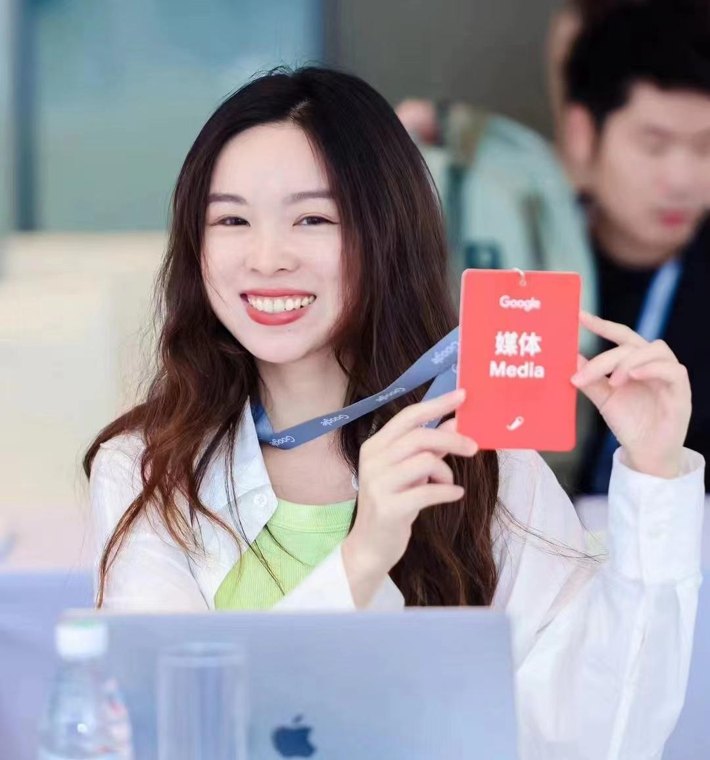 梁文锋4小时投资会讲话流出：DeepSeek为什么不做“更赚钱”的公司